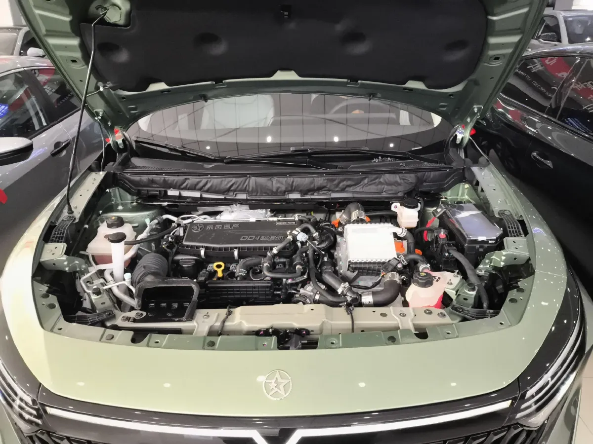 2023 Venucia Grand V DD-i 1.5T 163HP L4 E-CVT PHEV 18.4KWH,autocango,china used car exporter,china ev exporter,chinese used car exporter,chinese used ev exporter