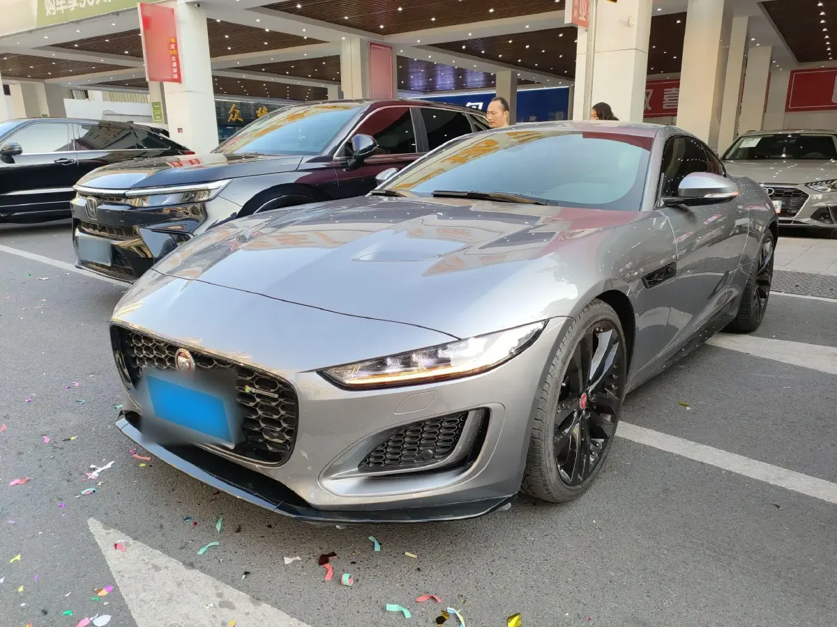 2023 Jaguar F-TYPE 2.0T 300HP L4 8AT