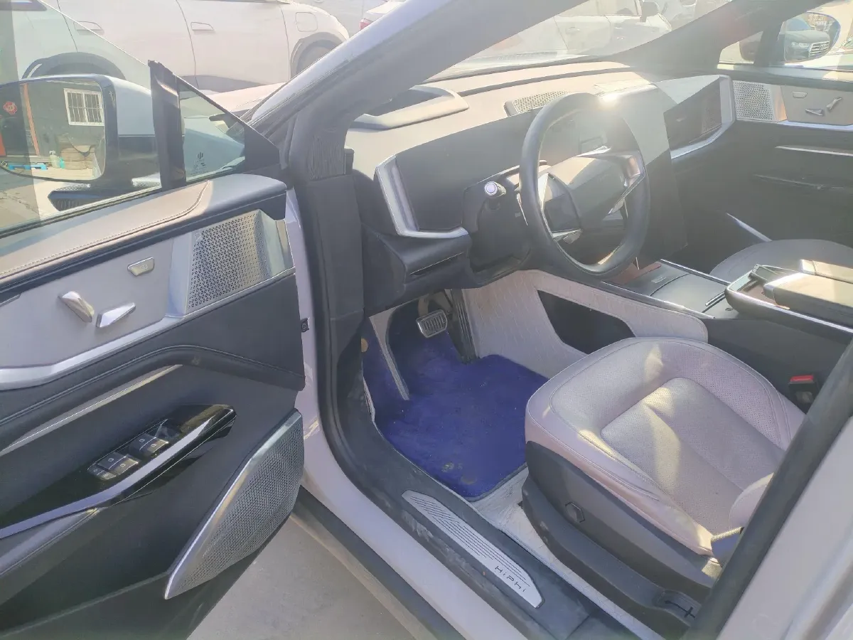 2023 HiPhi Y BEV 76.6KWH,autocango,china used car exporter,china ev exporter,chinese used car exporter,chinese used ev exporter