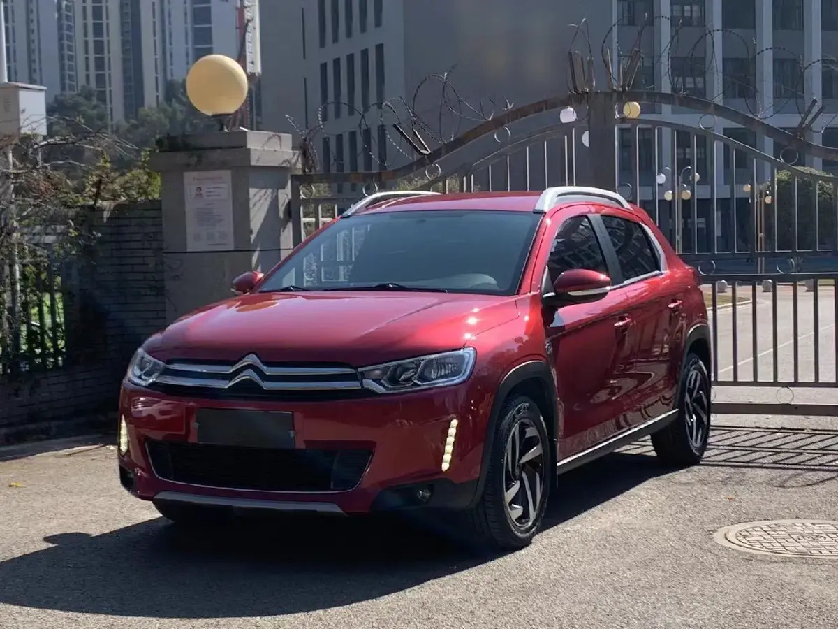 2017 Citroen C3-XR 1.6L 117HP L4 5MT