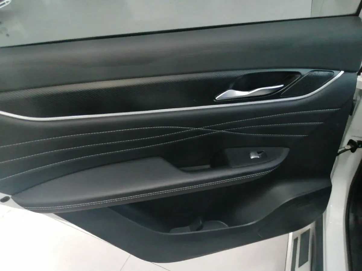 2020 DongFeng Fengon Fengon 580 Pro 1.5T 180HP L4 CVT,autocango,china used car exporter,china ev exporter,chinese used car exporter,chinese used ev exporter