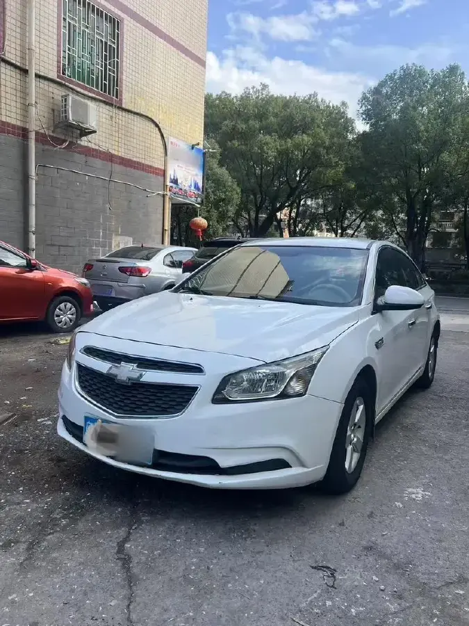 2015 Chevrolet Cruze 1.5L 113HP L4 5MT