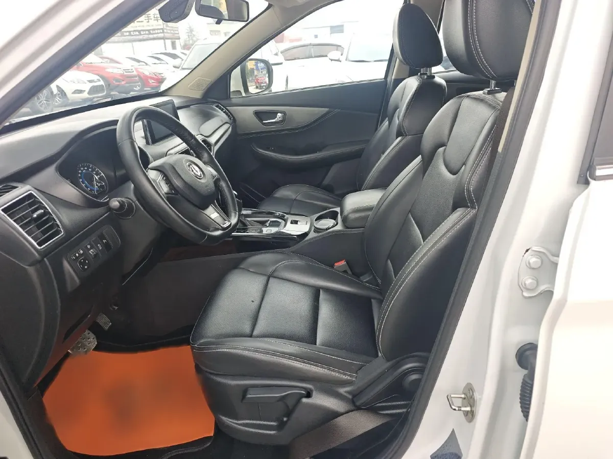 2018 DongFeng Fengon Fengon S560 1.8L 139HP L4 CVT,autocango,china used car exporter,china ev exporter,chinese used car exporter,chinese used ev exporter