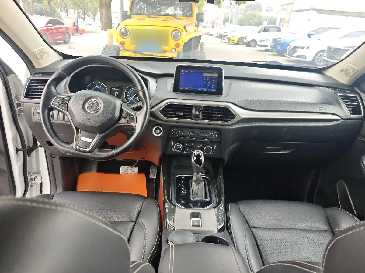 2018 DongFeng Fengon Fengon S560 1.8L 139HP L4 CVT,autocango,china used car exporter,china ev exporter,chinese used car exporter,chinese used ev exporter