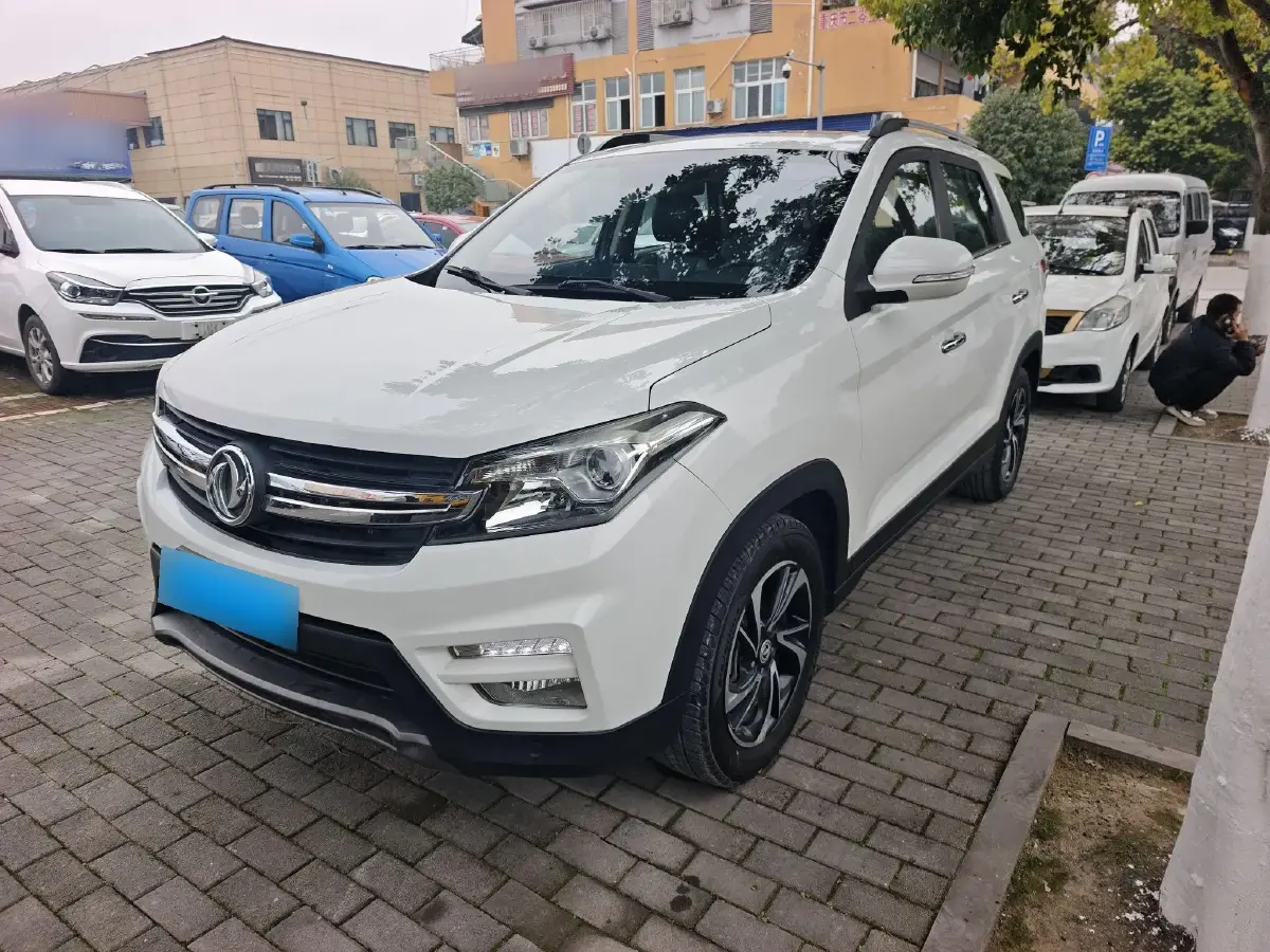 2018 DongFeng Fengon Fengon S560 1.8L 139HP L4 CVT