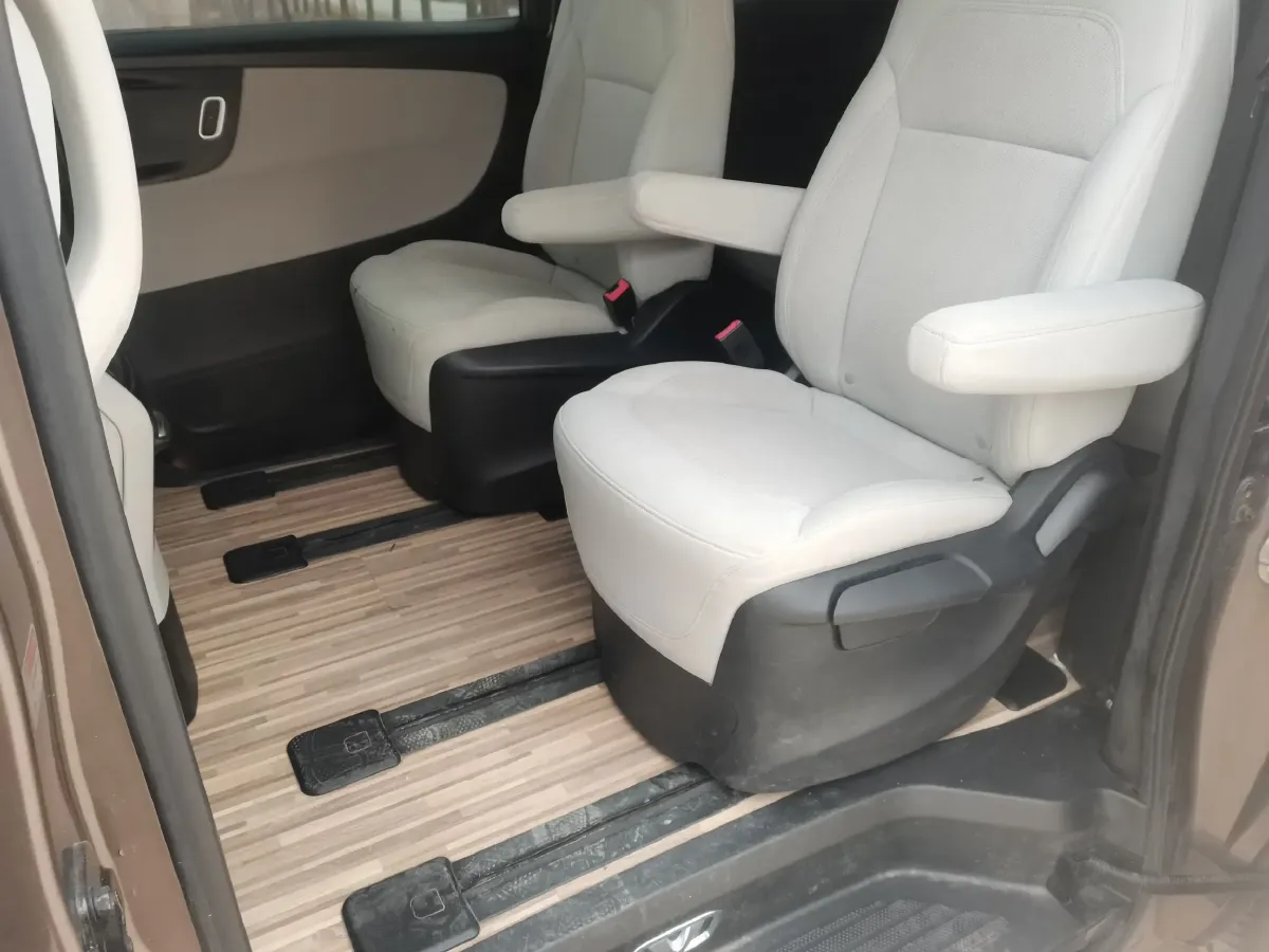 2015 HuaSong 7 2.0T 184HP L4 6AT,autocango,china used car exporter,china ev exporter,chinese used car exporter,chinese used ev exporter