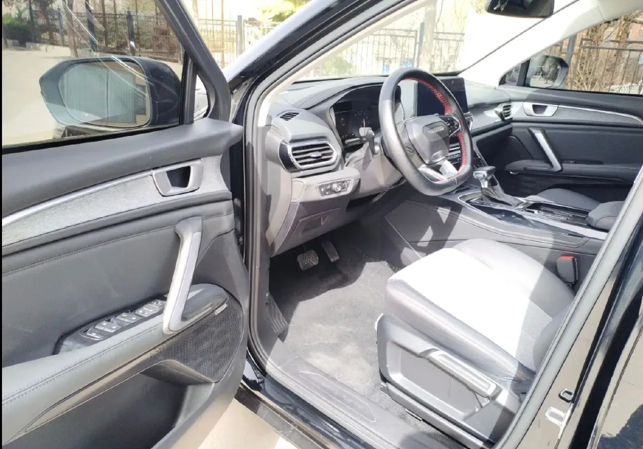 2019 BaoJun RS-5 1.5T 147HP L4 CVT,autocango,china used car exporter,china ev exporter,chinese used car exporter,chinese used ev exporter