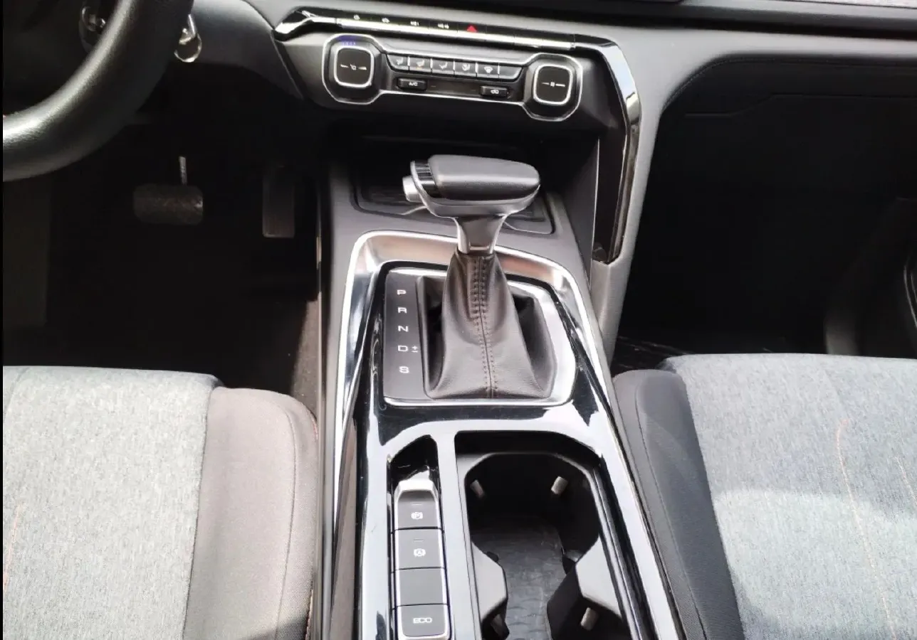 2019 BaoJun RS-5 1.5T 147HP L4 CVT,autocango,china used car exporter,china ev exporter,chinese used car exporter,chinese used ev exporter