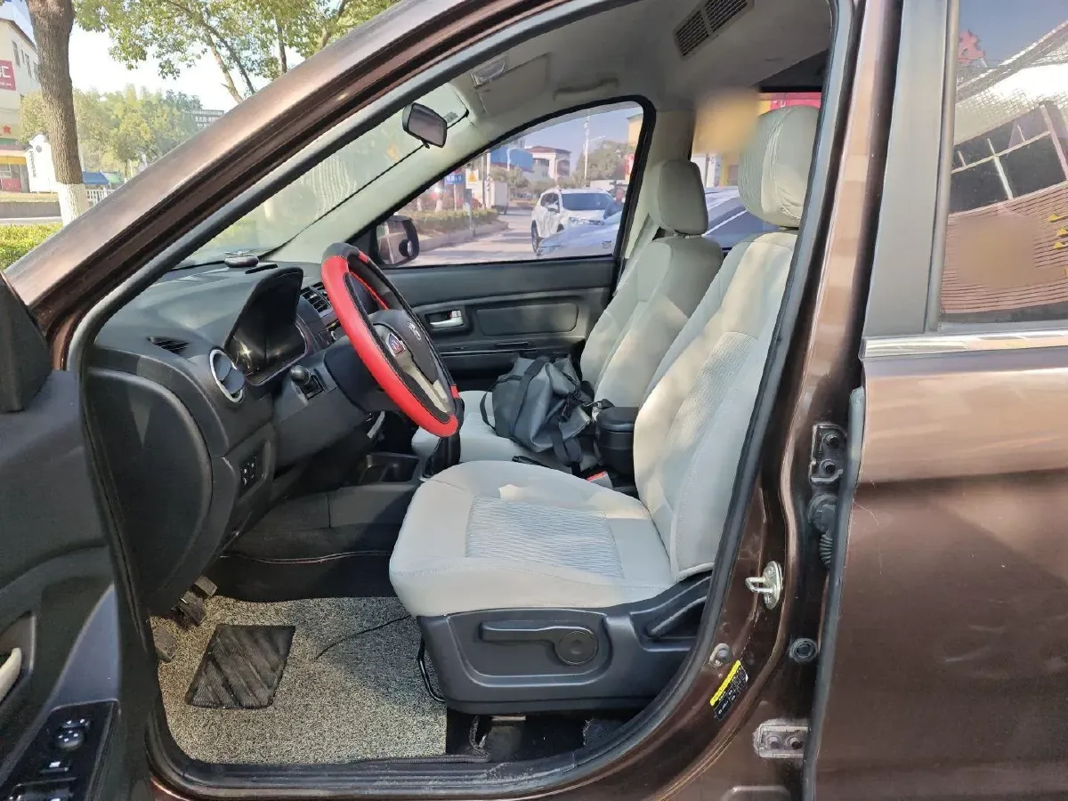 2016 BAIC Hyosow H2 1.5L 106HP L4 5MT,autocango,china used car exporter,china ev exporter,chinese used car exporter,chinese used ev exporter