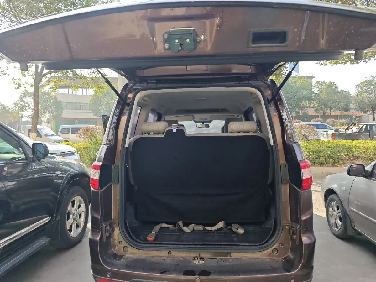 2016 BAIC Hyosow H2 1.5L 106HP L4 5MT,autocango,china used car exporter,china ev exporter,chinese used car exporter,chinese used ev exporter