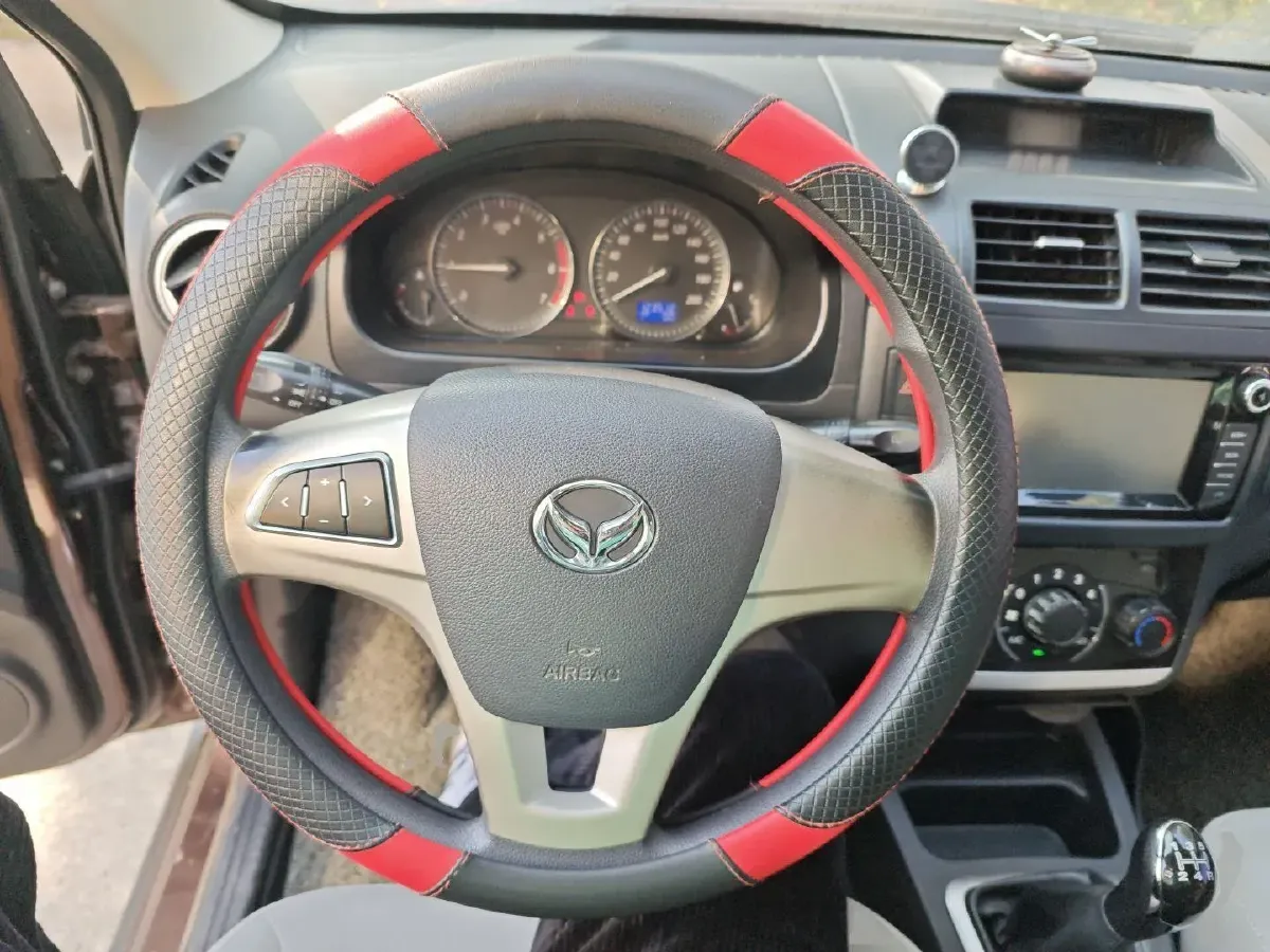 2016 BAIC Hyosow H2 1.5L 106HP L4 5MT,autocango,china used car exporter,china ev exporter,chinese used car exporter,chinese used ev exporter