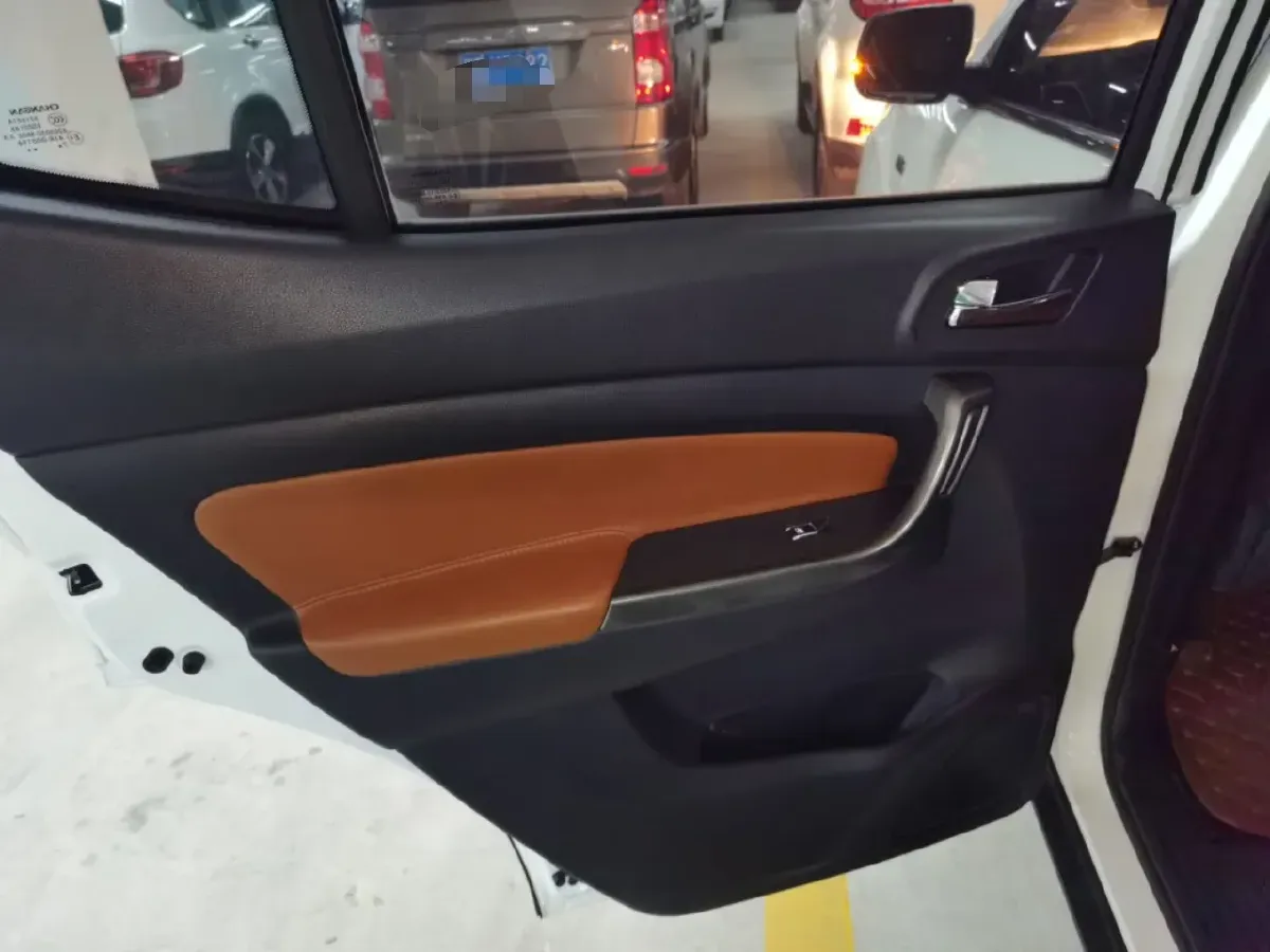 2017 ChangAn Oshan CX70 1.5T 150HP L4 6MT,autocango,china used car exporter,china ev exporter,chinese used car exporter,chinese used ev exporter