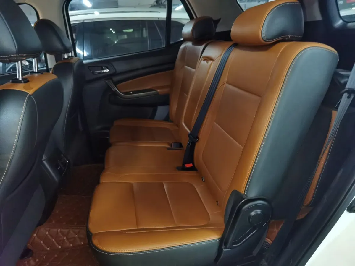 2017 ChangAn Oshan CX70 1.5T 150HP L4 6MT,autocango,china used car exporter,china ev exporter,chinese used car exporter,chinese used ev exporter