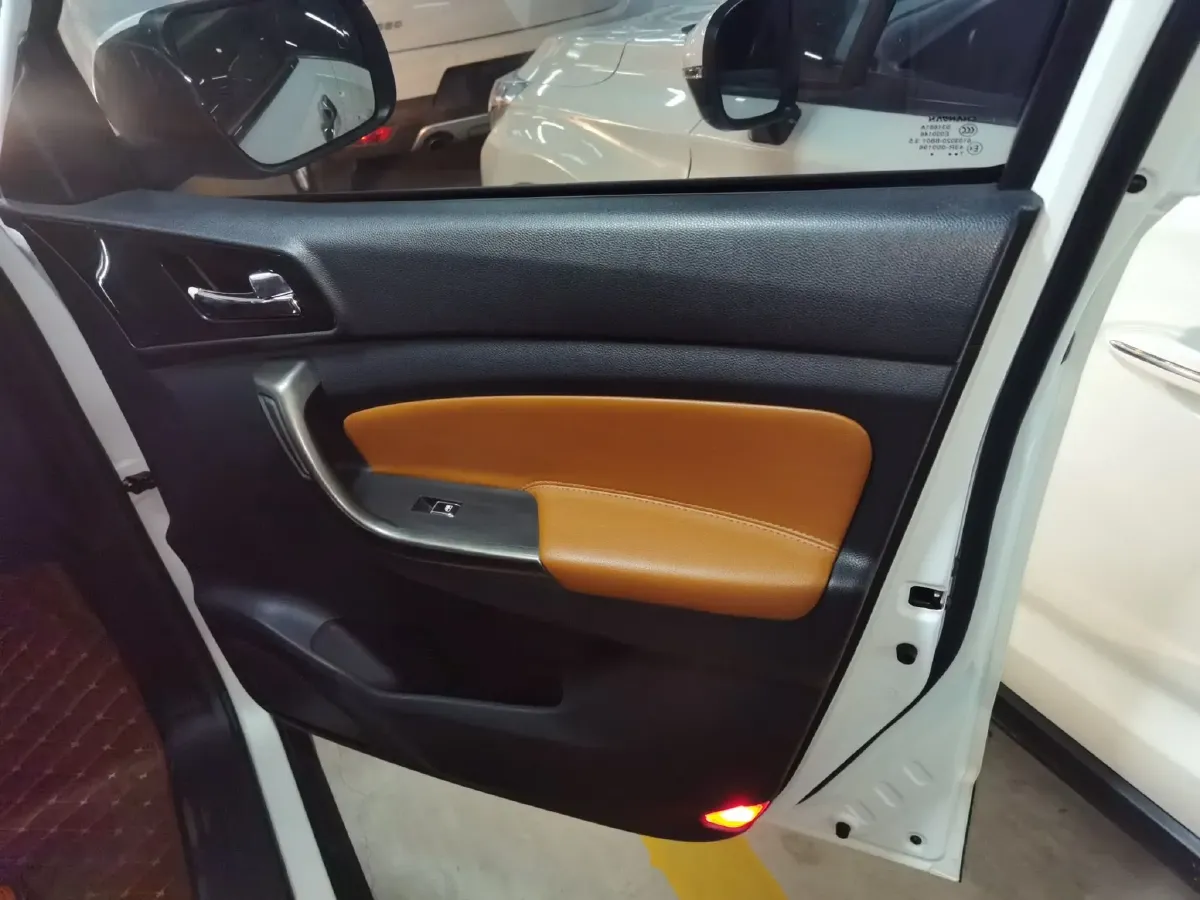 2017 ChangAn Oshan CX70 1.5T 150HP L4 6MT,autocango,china used car exporter,china ev exporter,chinese used car exporter,chinese used ev exporter