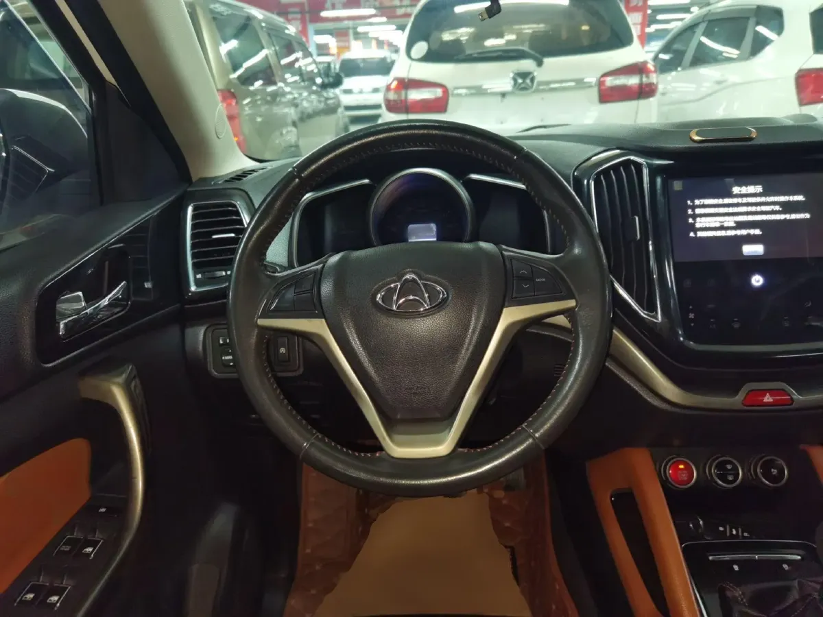 2017 ChangAn Oshan CX70 1.5T 150HP L4 6MT,autocango,china used car exporter,china ev exporter,chinese used car exporter,chinese used ev exporter