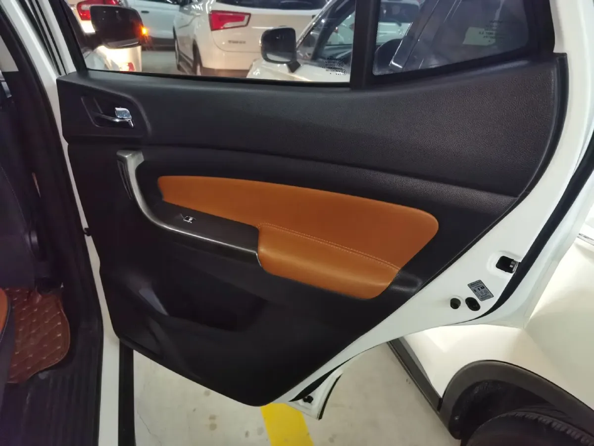 2017 ChangAn Oshan CX70 1.5T 150HP L4 6MT,autocango,china used car exporter,china ev exporter,chinese used car exporter,chinese used ev exporter