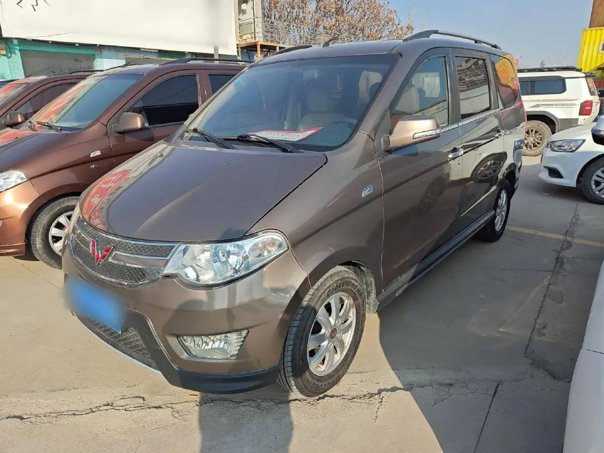 2014 WuLing HongGuang 1.5L 112HP L4 5MT
