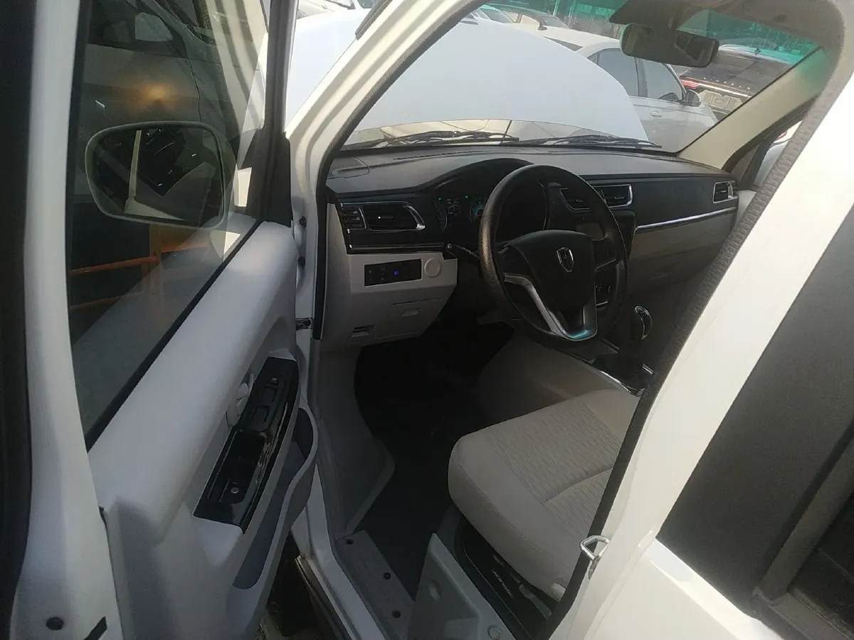 2021 JinBei New Sea Lion X30L 1.5L 102HP L4 5MT,autocango,china used car exporter,china ev exporter,chinese used car exporter,chinese used ev exporter