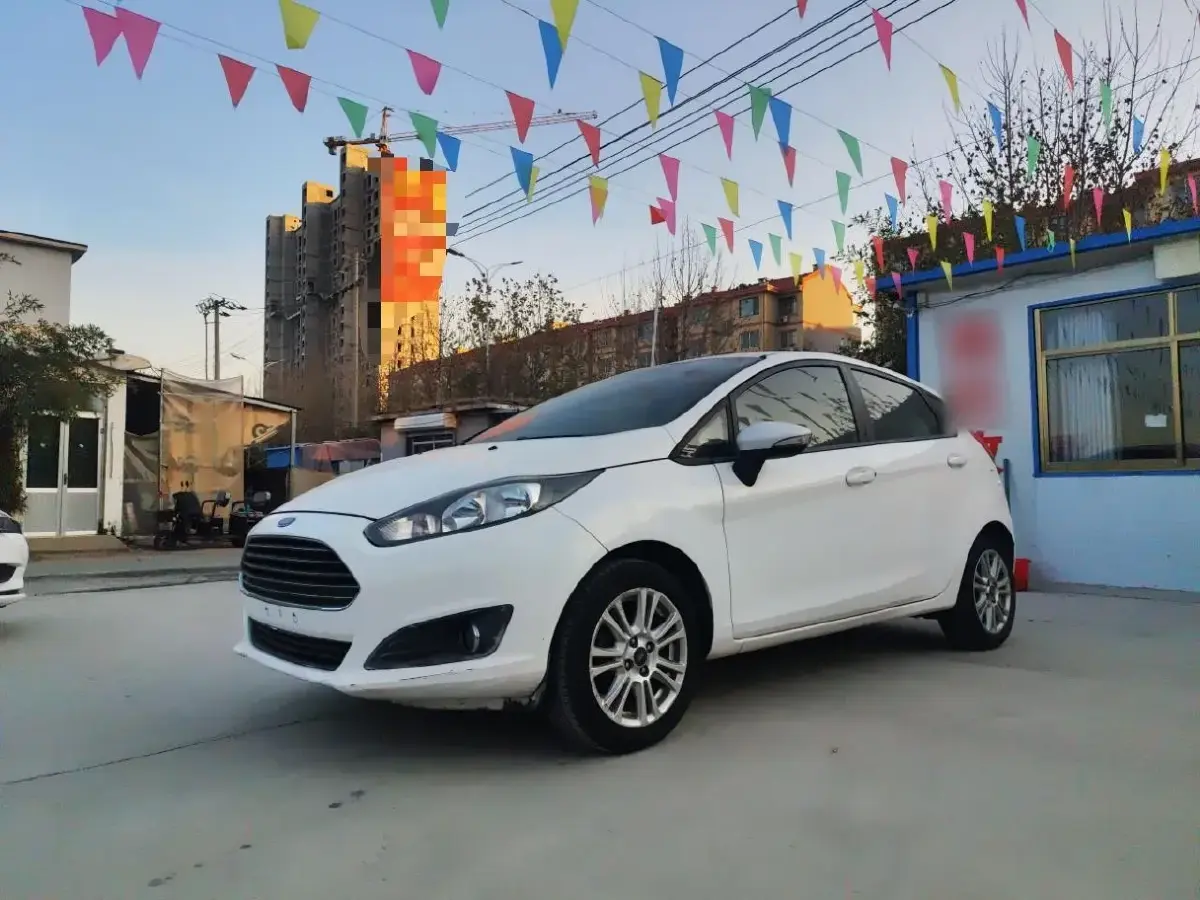 2013 Ford Fiesta 1.5L 110HP L4 6DCT