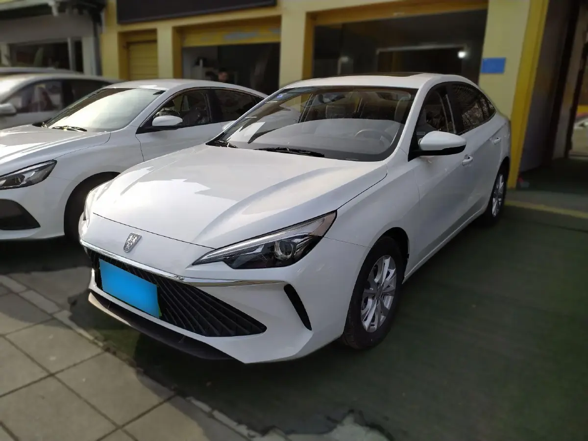 2023 Roewe i5 1.5L 129HP L4 CVT
