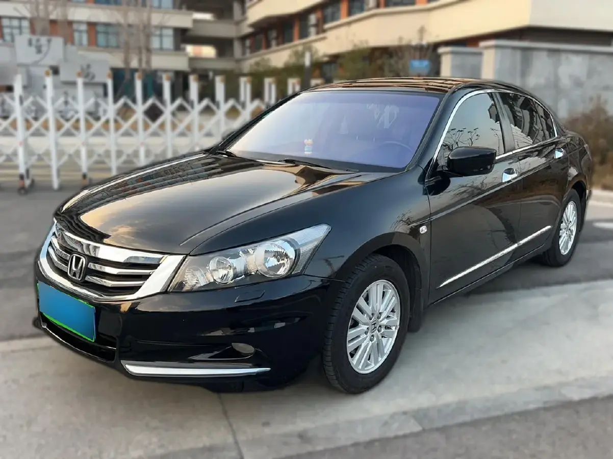 2013 Honda Accord 2.0L 156HP L4 5AT