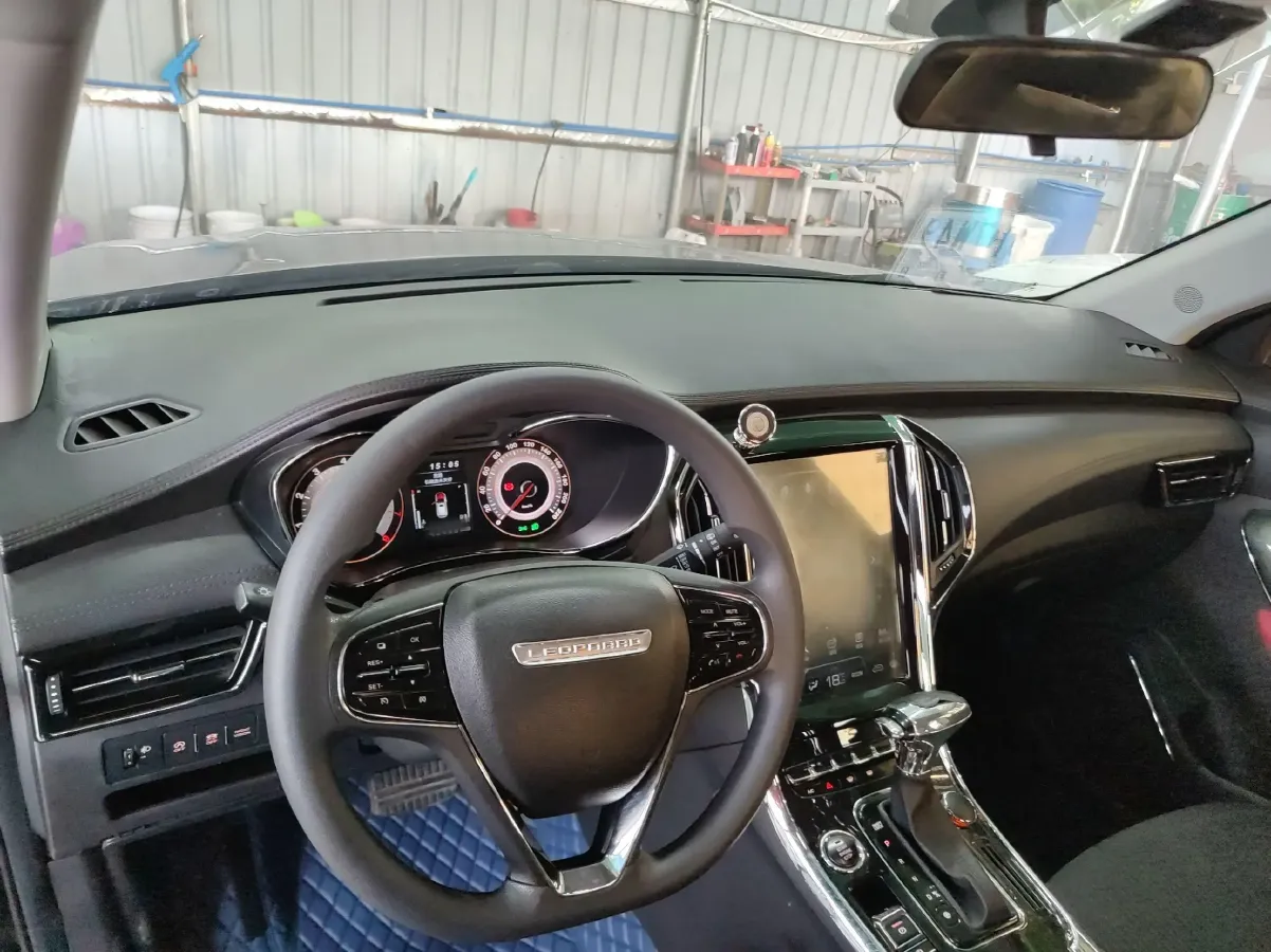 2017 Leopaard CS9 1.5L 113HP L4 CVT,autocango,china used car exporter,china ev exporter,chinese used car exporter,chinese used ev exporter