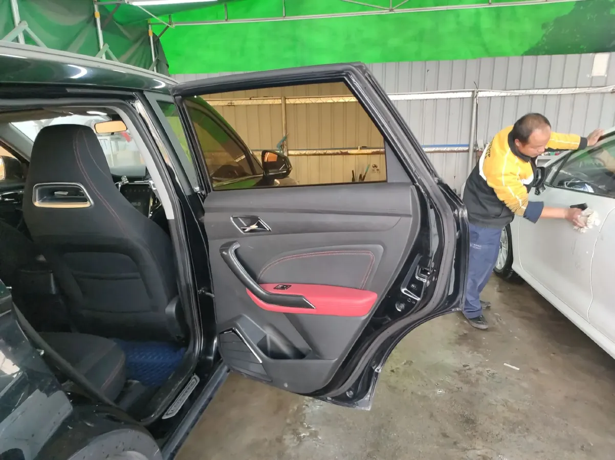 2017 Leopaard CS9 1.5L 113HP L4 CVT,autocango,china used car exporter,china ev exporter,chinese used car exporter,chinese used ev exporter