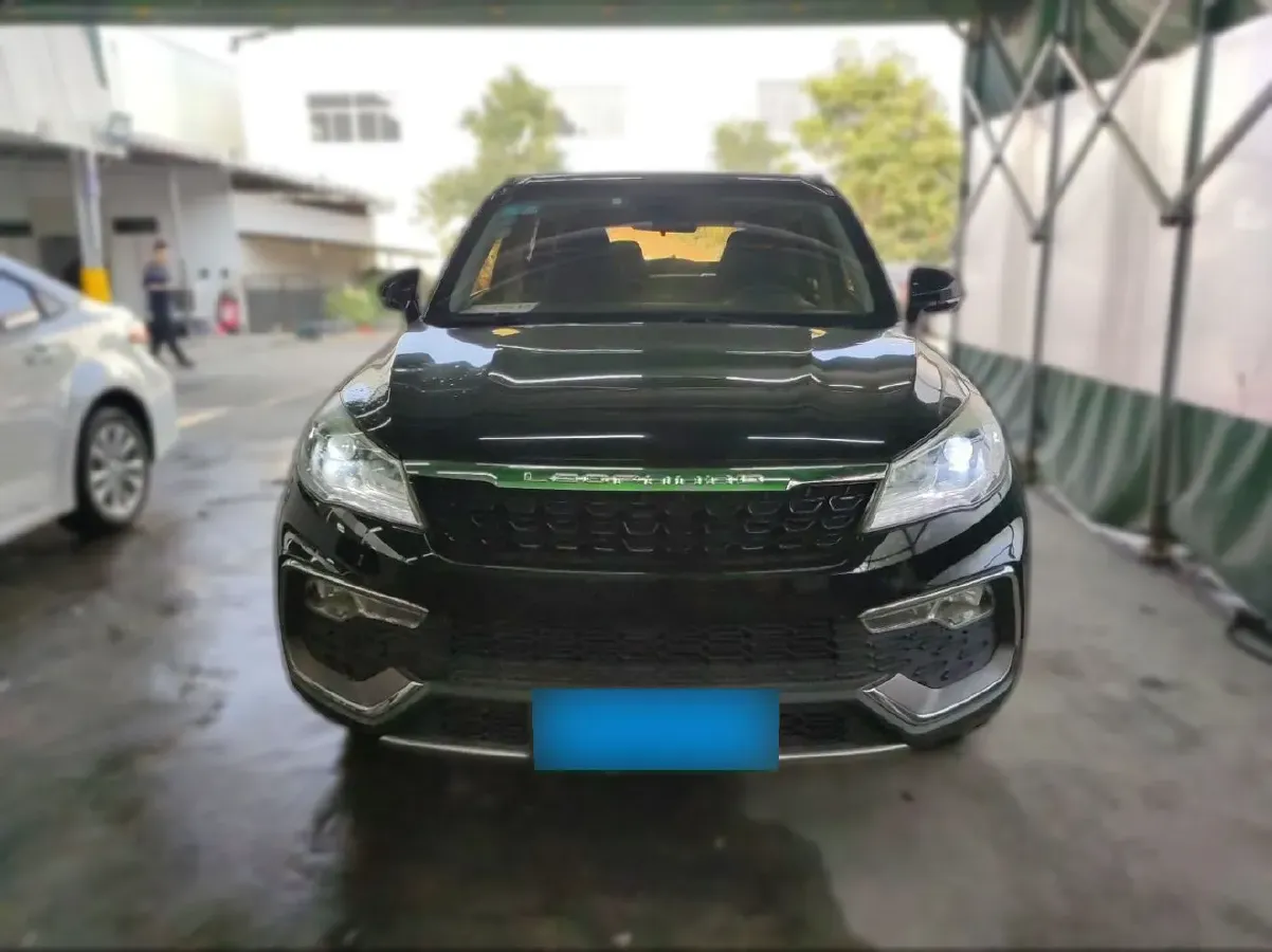 2017 Leopaard CS9 1.5L 113HP L4 CVT,autocango,china used car exporter,china ev exporter,chinese used car exporter,chinese used ev exporter