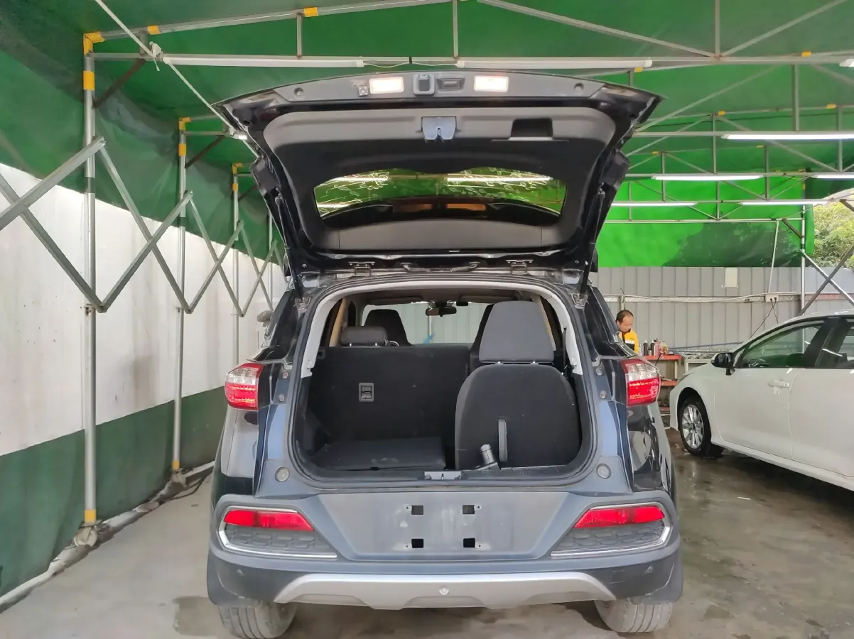 2017 Leopaard CS9 1.5L 113HP L4 CVT,autocango,china used car exporter,china ev exporter,chinese used car exporter,chinese used ev exporter