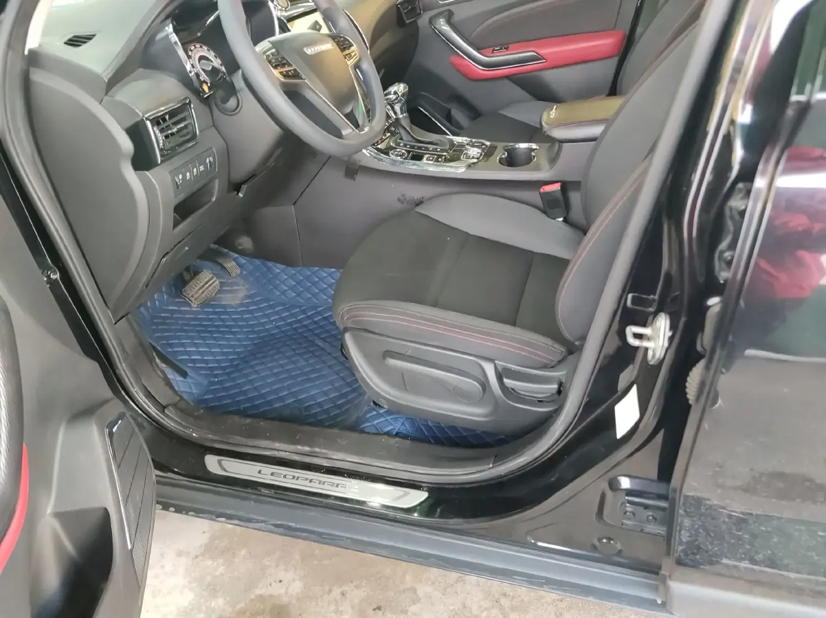 2017 Leopaard CS9 1.5L 113HP L4 CVT,autocango,china used car exporter,china ev exporter,chinese used car exporter,chinese used ev exporter