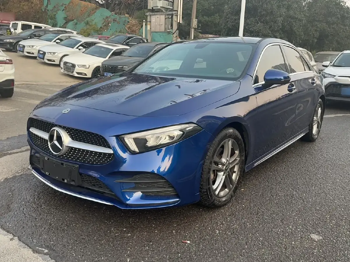2022 Mercedes-Benz A Class 1.3T 136HP L4 7DCT