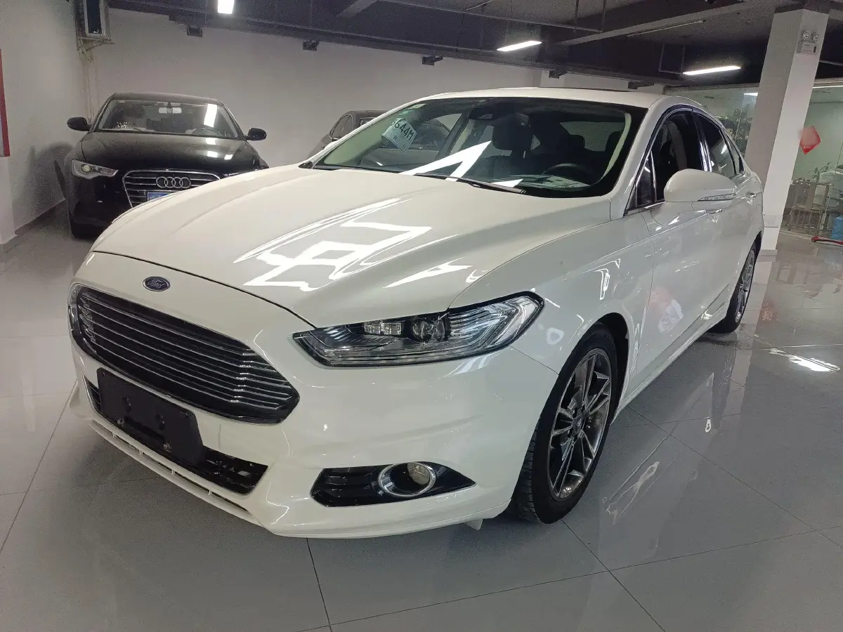 2013 Ford Mondeo 2.0T 242HP L4 6AT