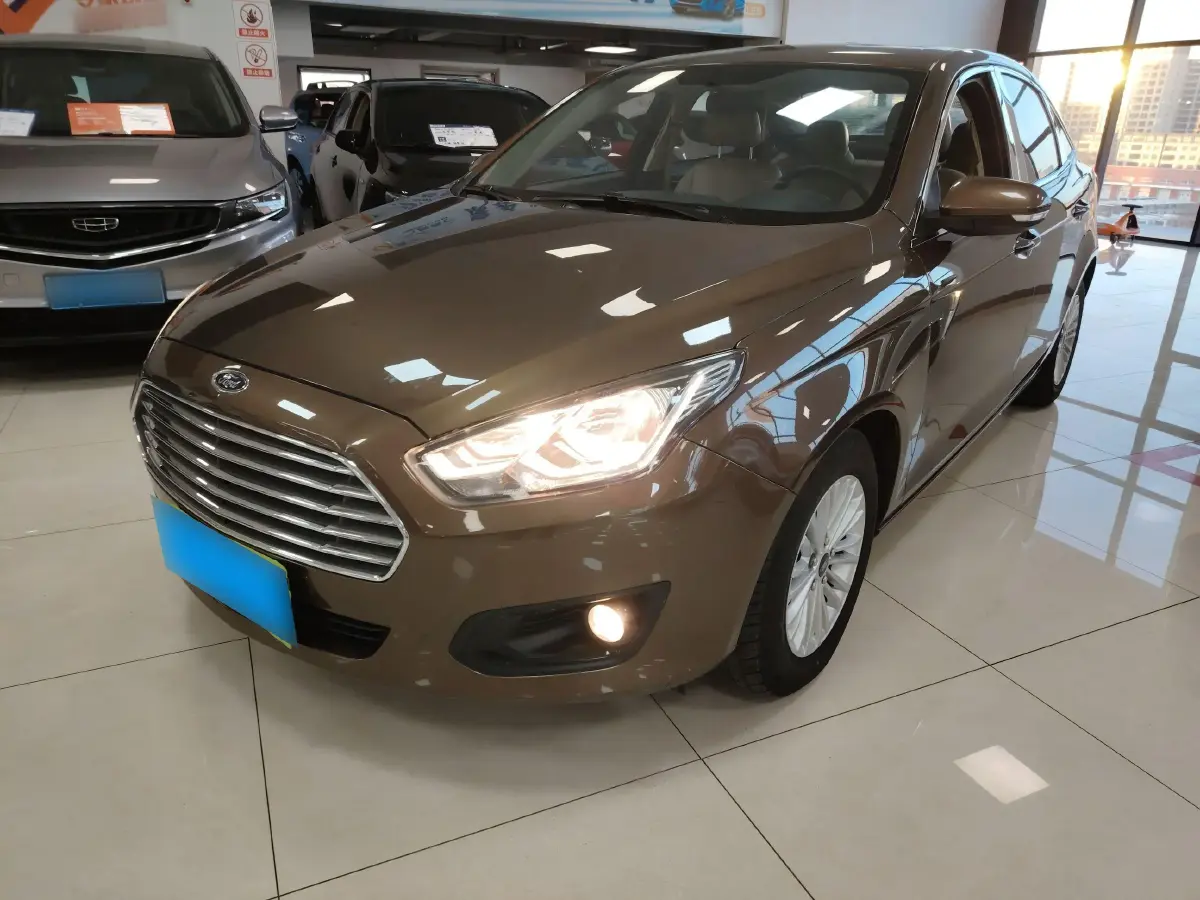 2017 Ford Escort 1.5L 113HP L4 5MT