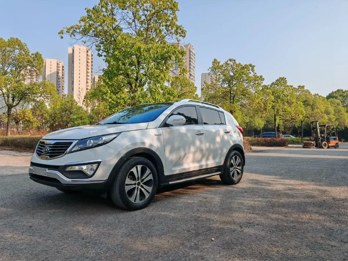 2014 Kia Sportage R 2.0L 165HP L4 6AT