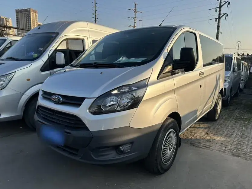 2019 Ford Transit 2.0T 121HP L4 5MT