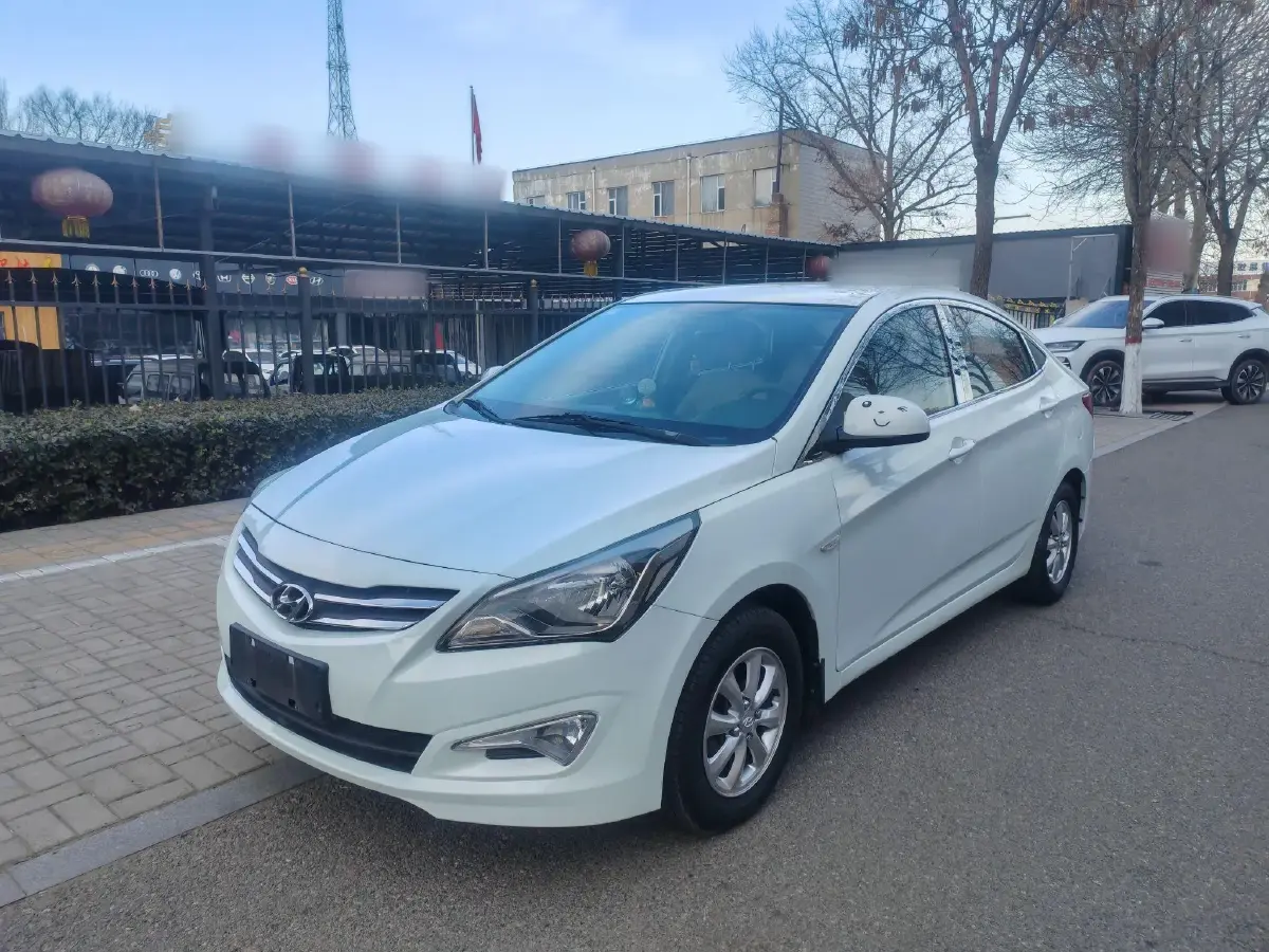 2014 Hyundai Reina 1.4L 107HP L4 5MT