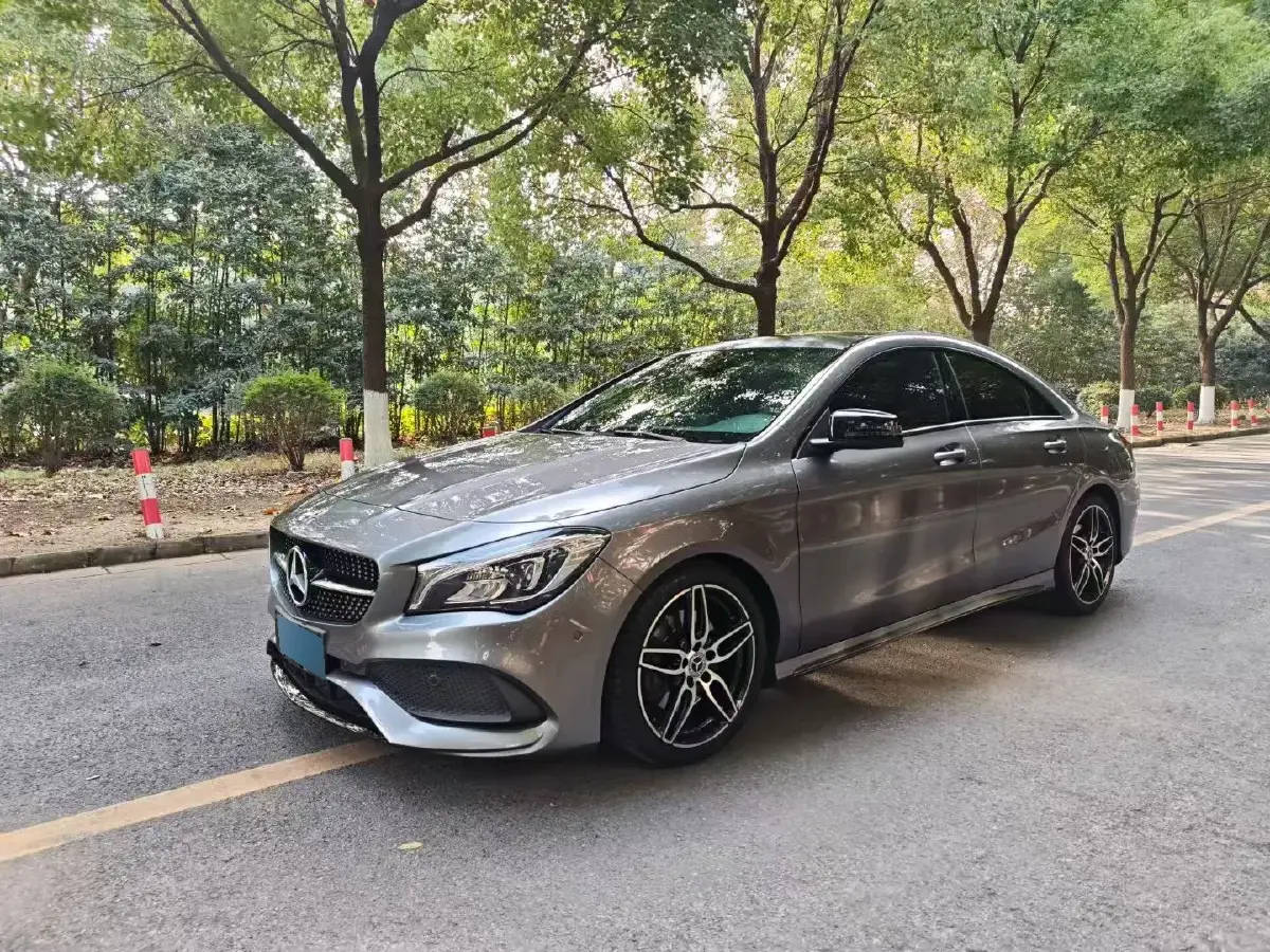 2017 Mercedes-Benz CLA Class 2.0T 184HP L4 7DCT