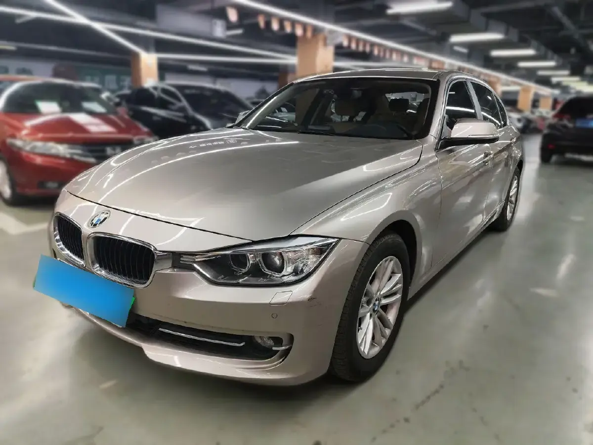 2013 BMW 3 Series 2.0T 184HP L4 8AT