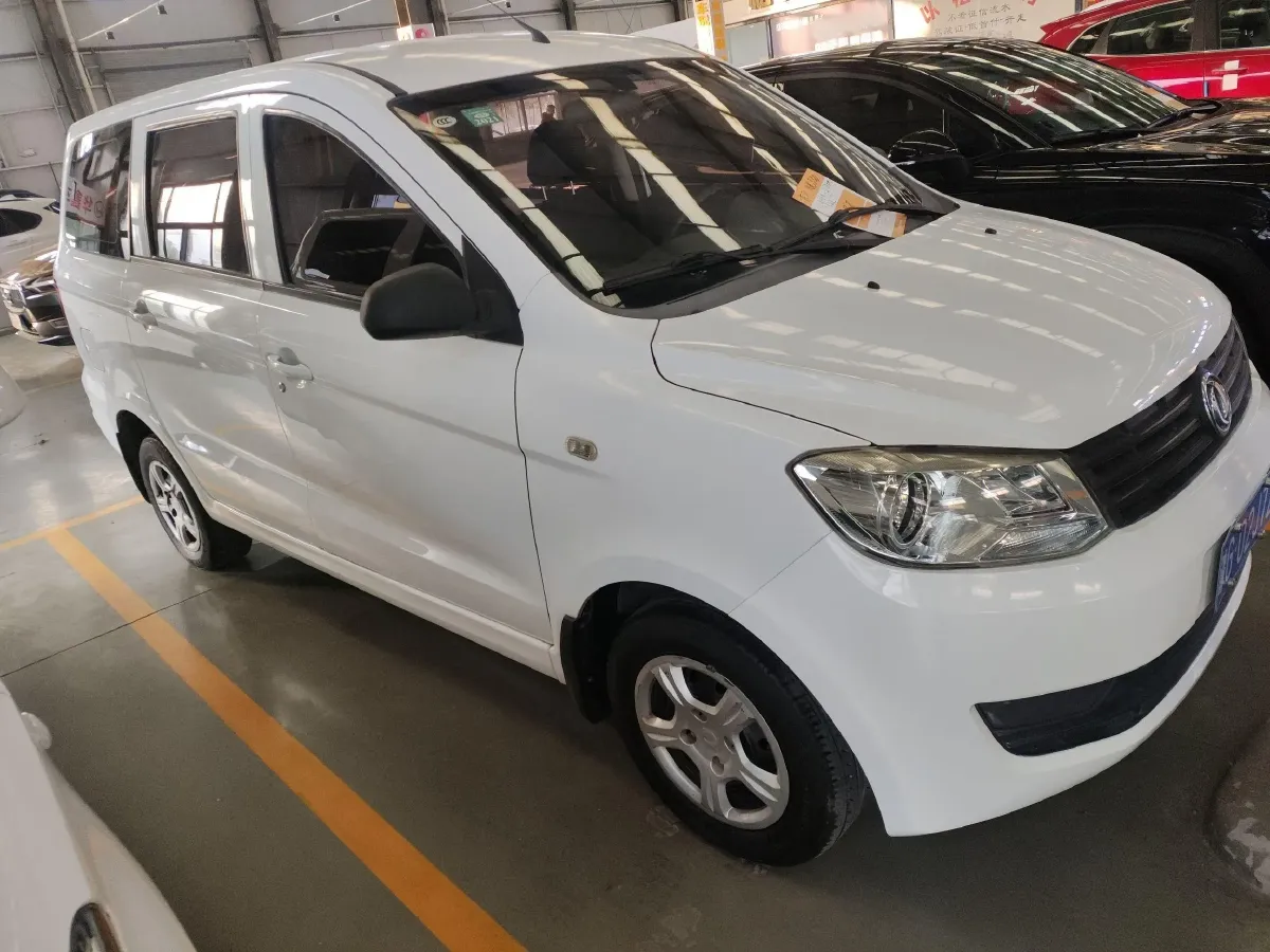 2016 DongFeng Fengon Fengon 330 1.2L 94HP L4 5MT,autocango,china used car exporter,china ev exporter,chinese used car exporter,chinese used ev exporter