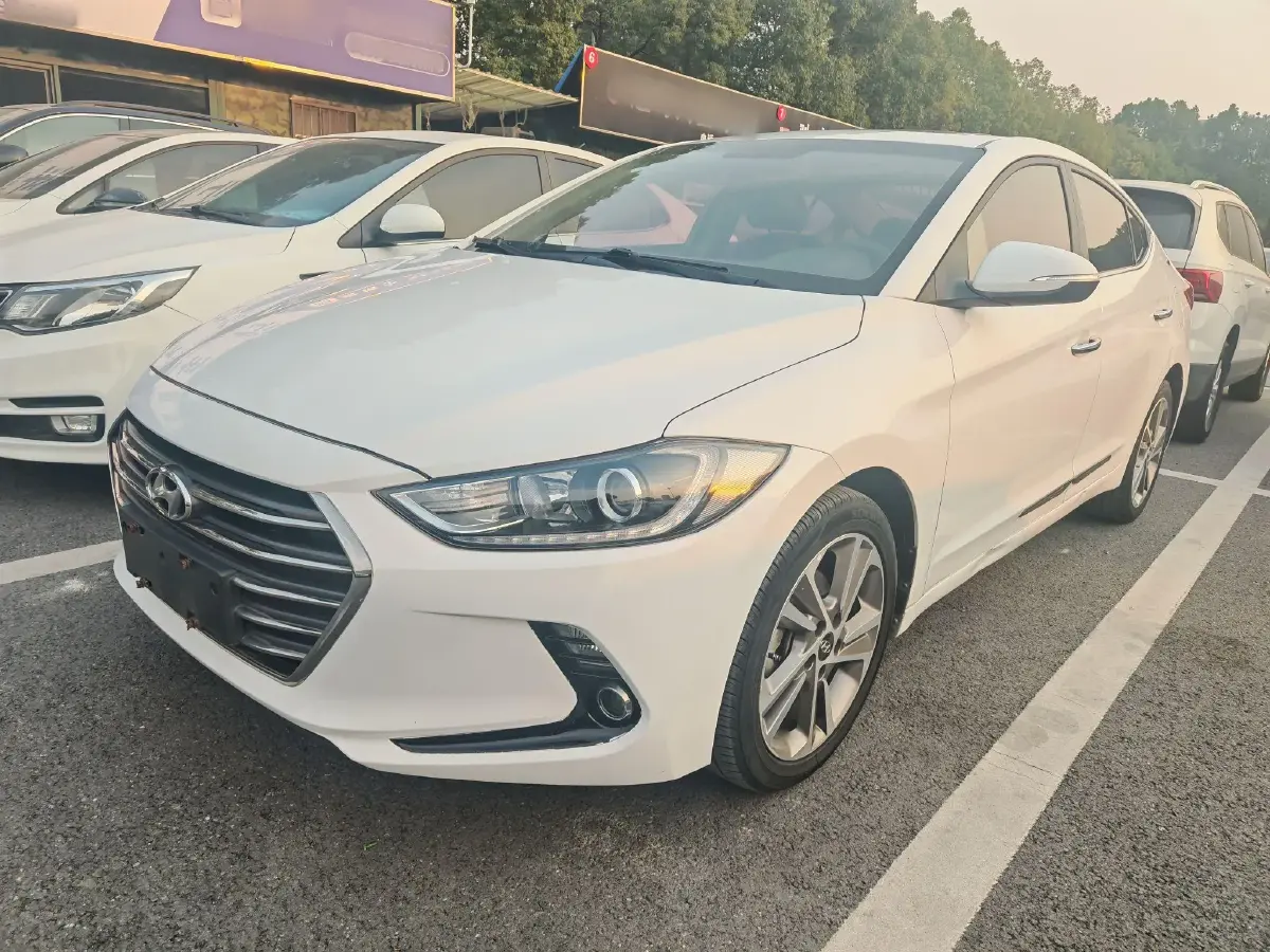 2016 Hyundai Elantra 1.6L 130HP L4 6AT