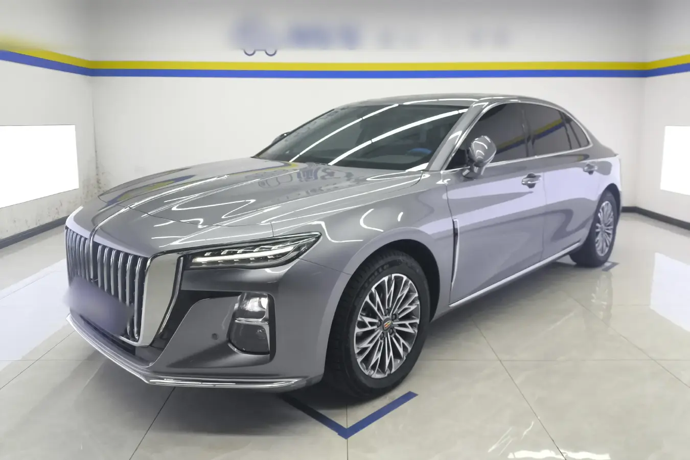 2023 HongQi H5 2.0T 224HP L4 8AT