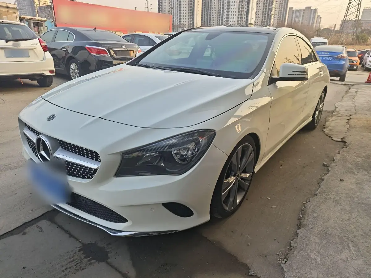 2017 Mercedes-Benz CLA Class 1.6T 156HP L4 7DCT