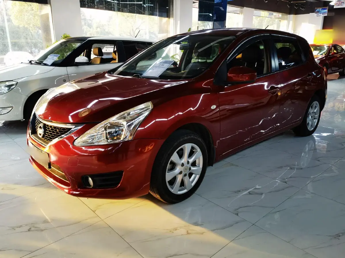 2011 Nissan Tiida 1.6L 126HP L4 CVT