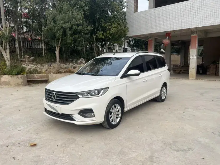 2019 BaoJun 360 1.5L 105HP L4 6MT
