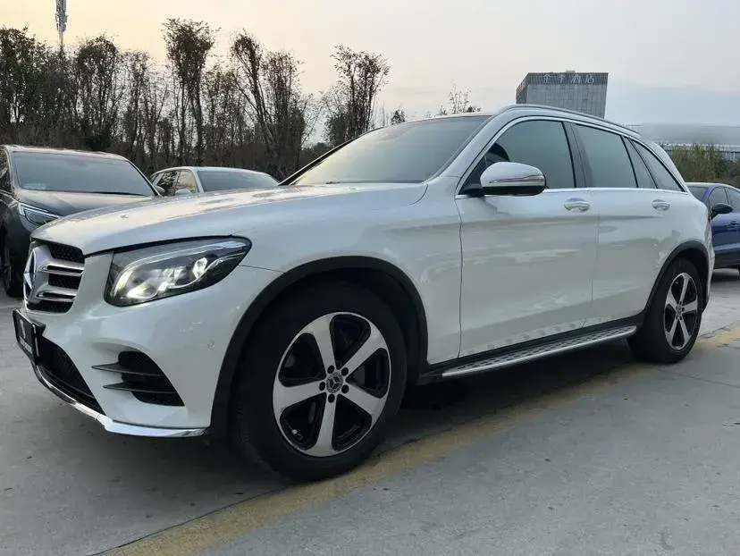 2018 Mercedes-Benz GLC Class 2.0T 211HP L4 9AT