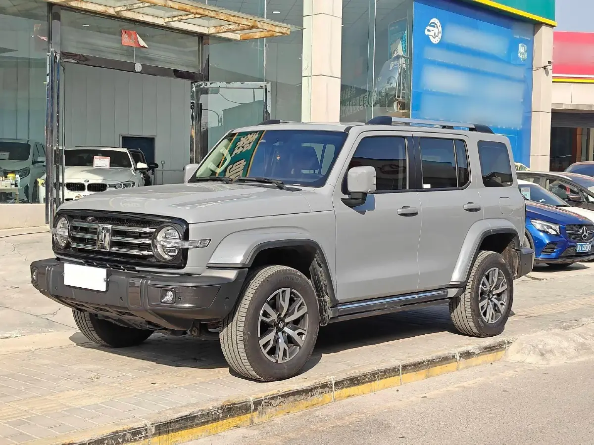 2023 Tank 300 2.0T 227HP L4 8AT