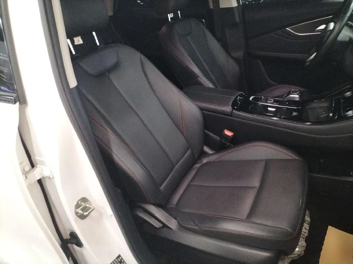 2021 DongFeng Forthing T5 EVO 1.5T 197HP L4 7DCT,autocango,china used car exporter,china ev exporter,chinese used car exporter,chinese used ev exporter