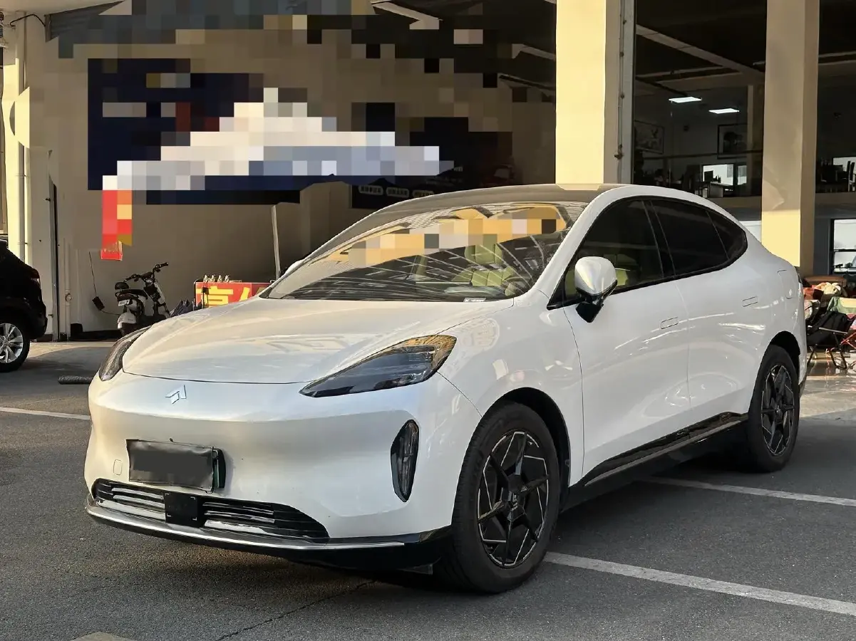 2023 Hyper HT BEV 80KWH