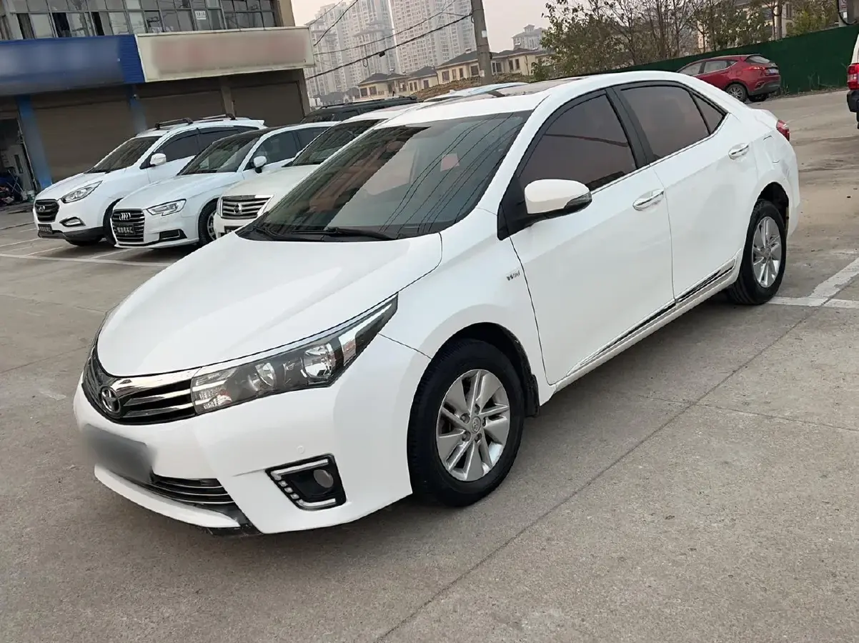 2014 Toyota Corolla 1.6L 122HP L4 CVT