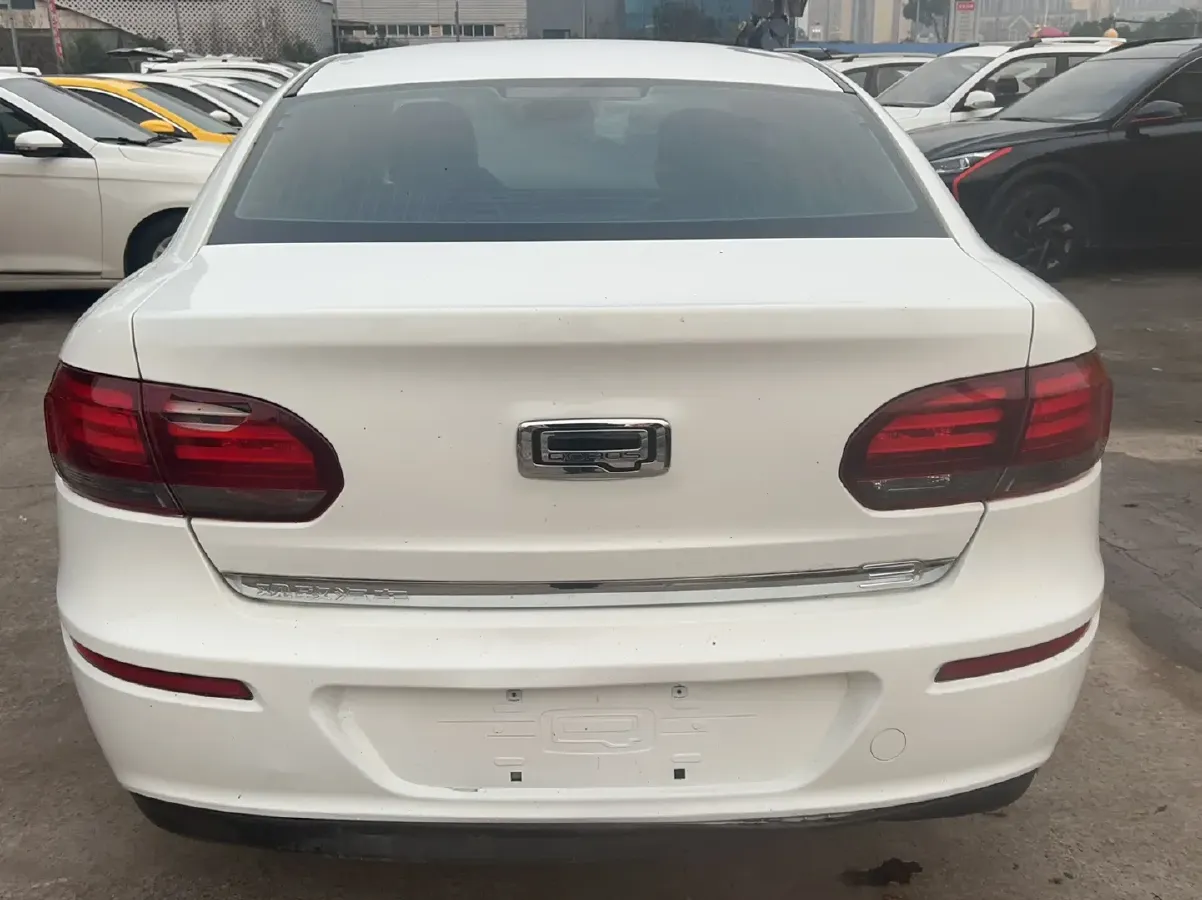 2018 Qoros 3 1.6L 126HP L4 6DCT,autocango,china used car exporter,china ev exporter,chinese used car exporter,chinese used ev exporter